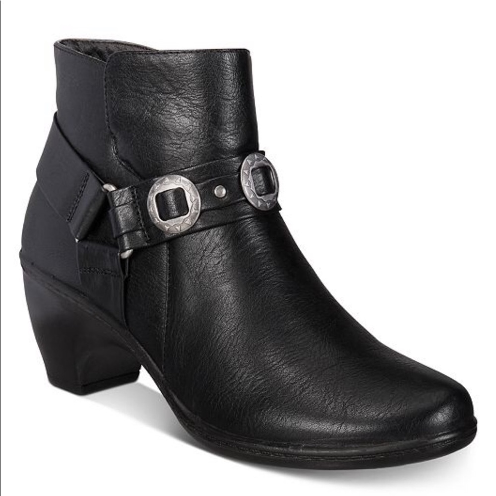 NWOT Bailey Booties size 10